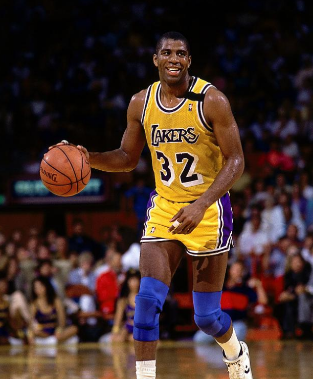 后杀入内线 后杀入内线