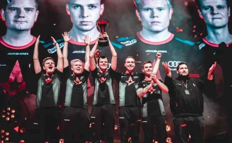 融入与竞争 融入与竞争